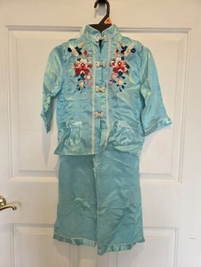Vtg Oriental Silky Child's Embroidered PJ Ser Size Medium